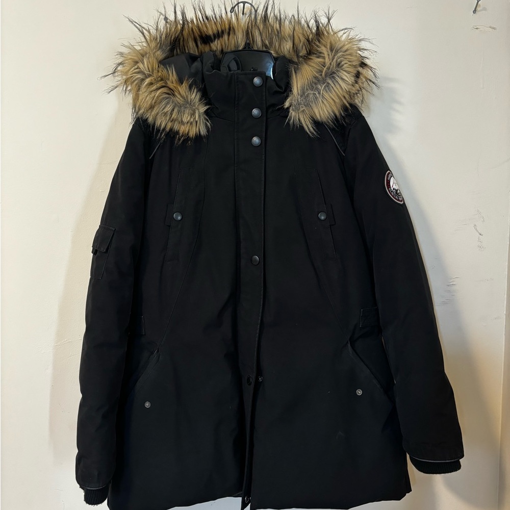 Black Arctic Explorer Faux Fur Hooded Winter Parka - Performance Glacial Terrain